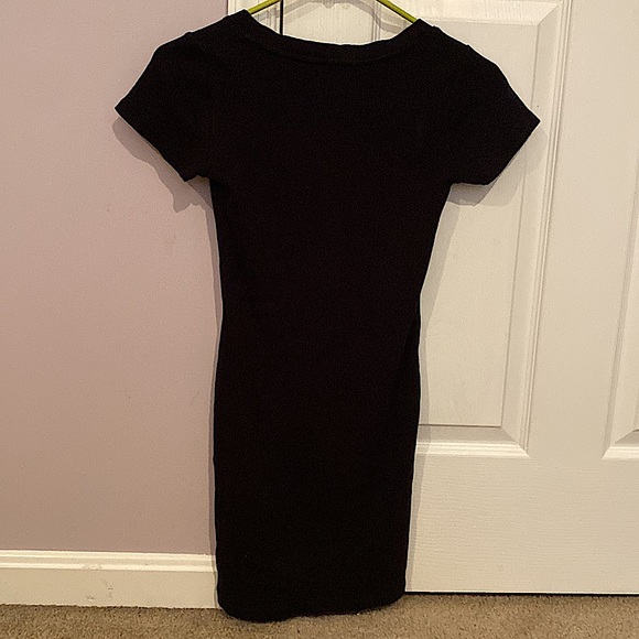 Forever 21 Women’s Small Black Scoop Neck Short Sleeve form fitting mini dress - Picture 5 of 5